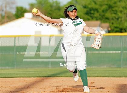 Thumbnail 1 in Desoto @ Cedar Hill photogallery.
