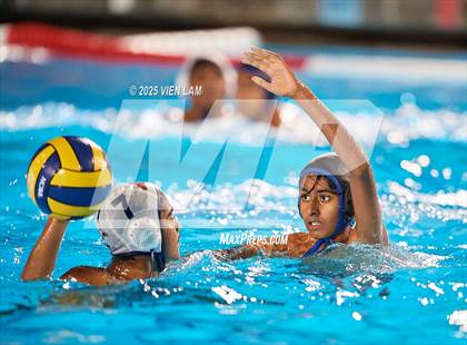 Thumbnail 2 in JV: American @ Foothill photogallery.