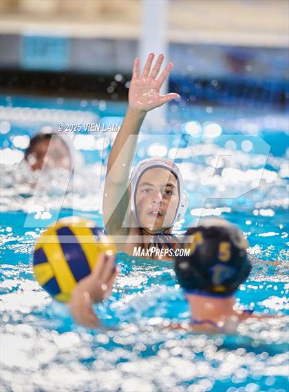 Thumbnail 2 in JV: American @ Foothill photogallery.