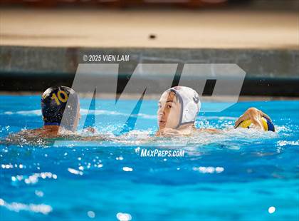 Thumbnail 1 in JV: American @ Foothill photogallery.