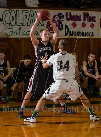 Thumbnail 3 in El Camino vs. Woodcreek (Kendall Arnett tournament) photogallery.