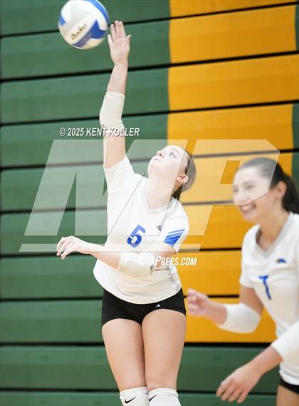 Thumbnail 2 in Notre Dame Prep vs. Rochester (Notre Dame Prep Quad) photogallery.