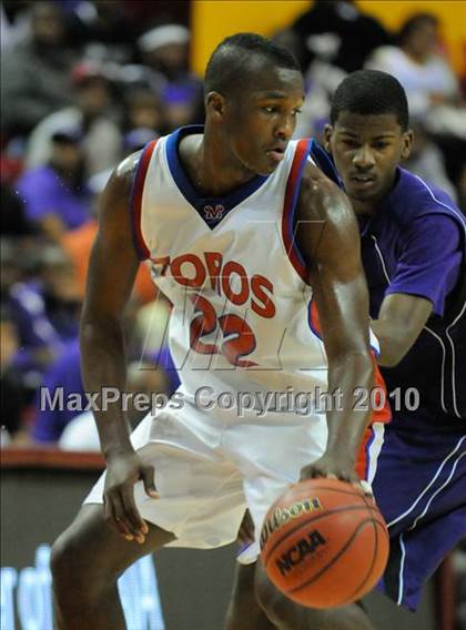 Thumbnail 3 in Chavez vs. Mountain View (AIA 5A-I State Tournament) photogallery.