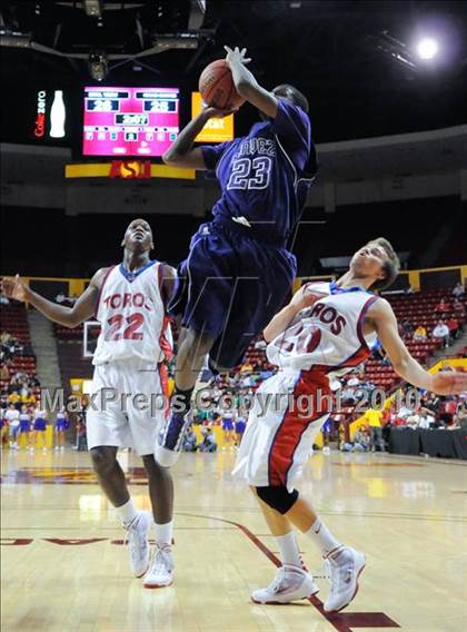 Thumbnail 2 in Chavez vs. Mountain View (AIA 5A-I State Tournament) photogallery.