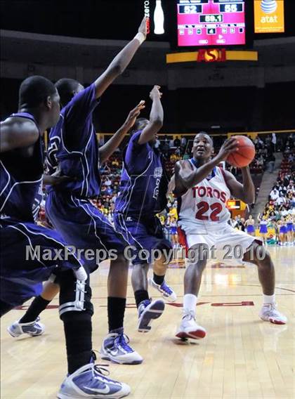 Thumbnail 1 in Chavez vs. Mountain View (AIA 5A-I State Tournament) photogallery.
