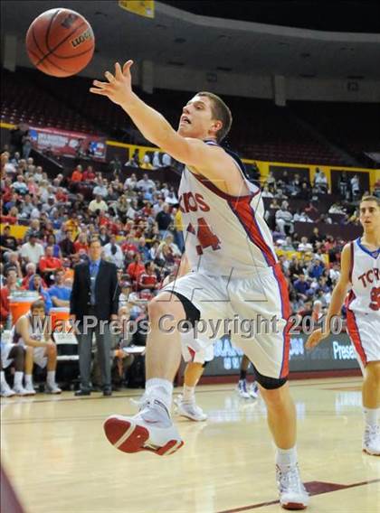 Thumbnail 2 in Chavez vs. Mountain View (AIA 5A-I State Tournament) photogallery.