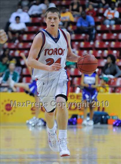 Thumbnail 3 in Chavez vs. Mountain View (AIA 5A-I State Tournament) photogallery.