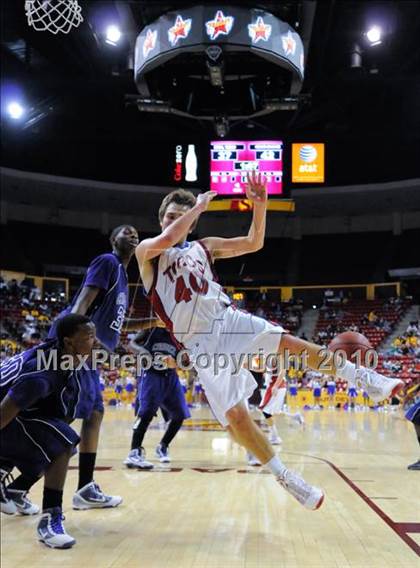 Thumbnail 2 in Chavez vs. Mountain View (AIA 5A-I State Tournament) photogallery.