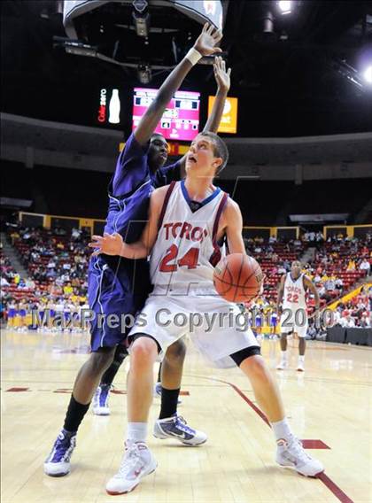 Thumbnail 1 in Chavez vs. Mountain View (AIA 5A-I State Tournament) photogallery.