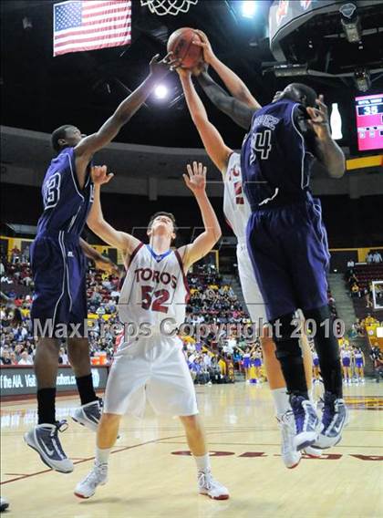 Thumbnail 2 in Chavez vs. Mountain View (AIA 5A-I State Tournament) photogallery.