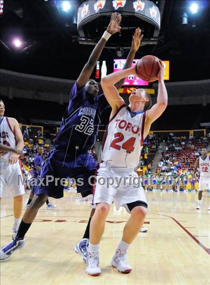 Thumbnail 3 in Chavez vs. Mountain View (AIA 5A-I State Tournament) photogallery.