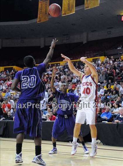 Thumbnail 3 in Chavez vs. Mountain View (AIA 5A-I State Tournament) photogallery.