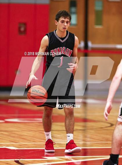 Thumbnail 2 in Fremd vs. Mundelein photogallery.