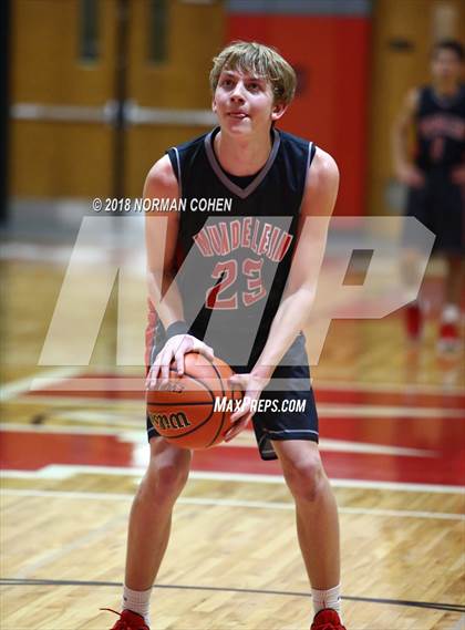 Thumbnail 1 in Fremd vs. Mundelein photogallery.