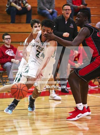Thumbnail 1 in Fremd vs. Mundelein photogallery.