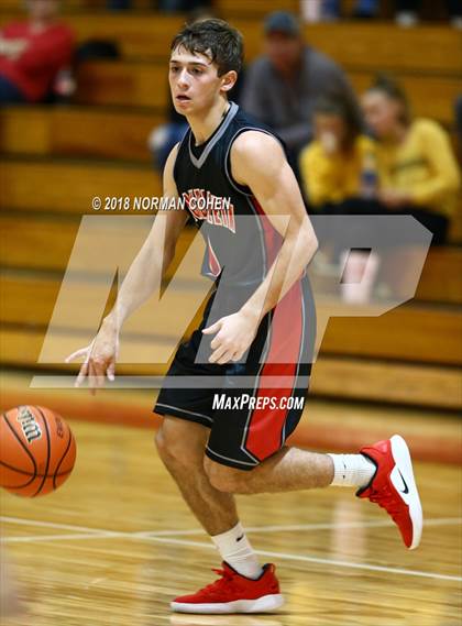 Thumbnail 2 in Fremd vs. Mundelein photogallery.