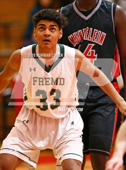 Thumbnail 1 in Fremd vs. Mundelein photogallery.