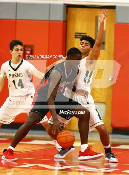 Thumbnail 2 in Fremd vs. Mundelein photogallery.