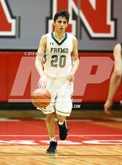 Thumbnail 1 in Fremd vs. Mundelein photogallery.