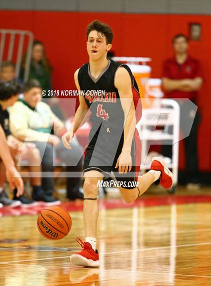 Thumbnail 2 in Fremd vs. Mundelein photogallery.