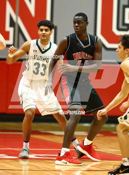 Thumbnail 2 in Fremd vs. Mundelein photogallery.