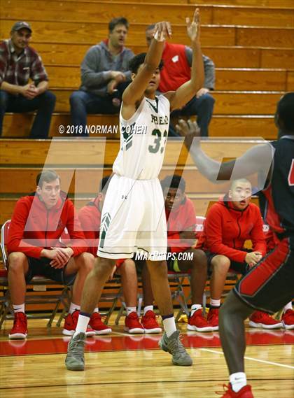 Thumbnail 3 in Fremd vs. Mundelein photogallery.