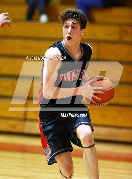 Thumbnail 3 in Fremd vs. Mundelein photogallery.