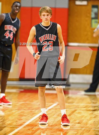 Thumbnail 2 in Fremd vs. Mundelein photogallery.