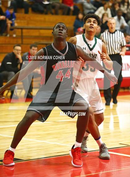 Thumbnail 3 in Fremd vs. Mundelein photogallery.