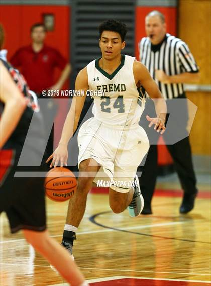 Thumbnail 2 in Fremd vs. Mundelein photogallery.