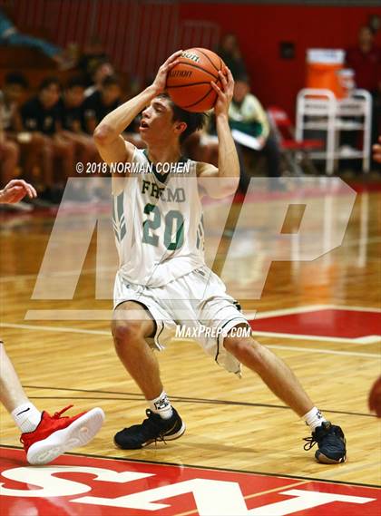 Thumbnail 2 in Fremd vs. Mundelein photogallery.