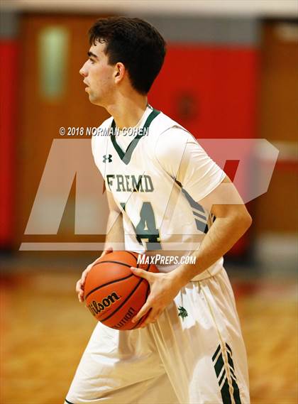 Thumbnail 1 in Fremd vs. Mundelein photogallery.