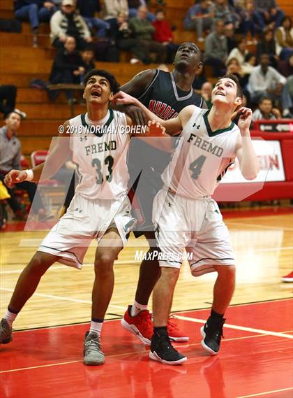 Thumbnail 1 in Fremd vs. Mundelein photogallery.