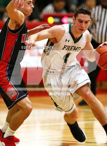 Thumbnail 2 in Fremd vs. Mundelein photogallery.