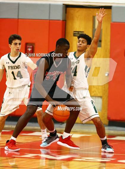 Thumbnail 1 in Fremd vs. Mundelein photogallery.