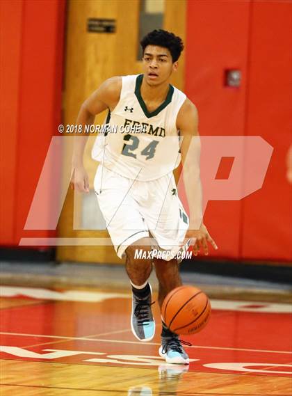Thumbnail 3 in Fremd vs. Mundelein photogallery.