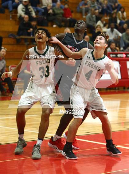 Thumbnail 2 in Fremd vs. Mundelein photogallery.