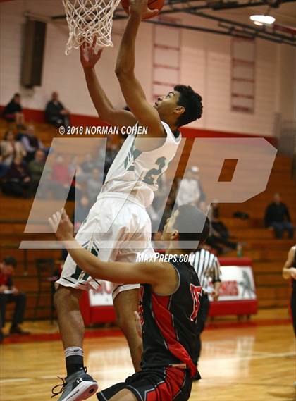 Thumbnail 1 in Fremd vs. Mundelein photogallery.