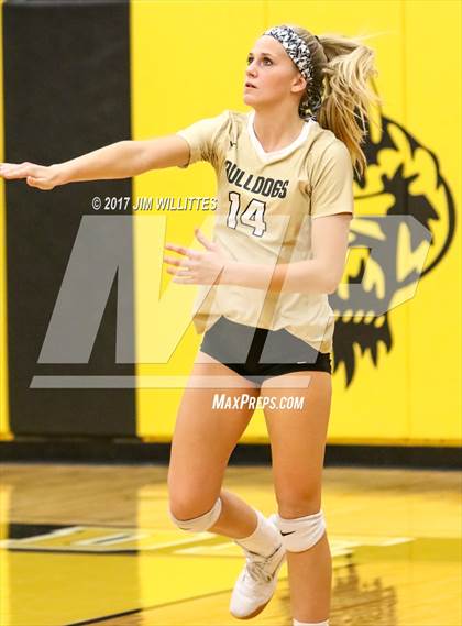 Thumbnail 2 in Chaparral vs. Queen Creek (AIA 5A Semifinal)  photogallery.