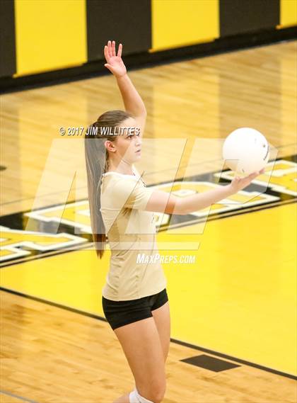 Thumbnail 2 in Chaparral vs. Queen Creek (AIA 5A Semifinal)  photogallery.