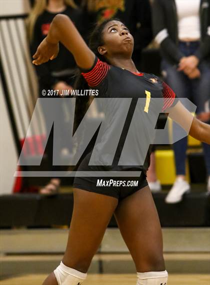 Thumbnail 1 in Chaparral vs. Queen Creek (AIA 5A Semifinal)  photogallery.