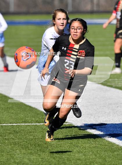 Thumbnail 2 in Coronado @ Nolan Catholic (National Elite Prep Showcase) photogallery.