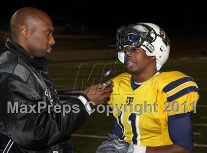 Thumbnail 1 in A&M Consolidated vs. Stony Point (5A Region 2 Regional Playoffs) photogallery.