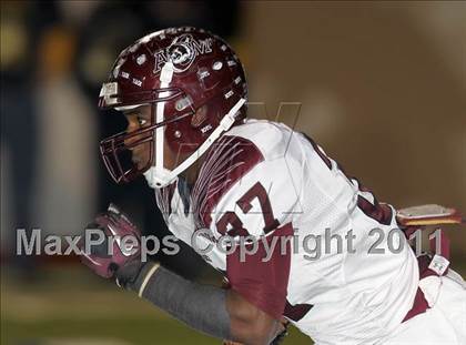 Thumbnail 2 in A&M Consolidated vs. Stony Point (5A Region 2 Regional Playoffs) photogallery.
