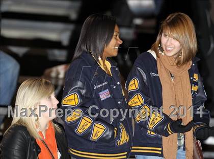 Thumbnail 3 in A&M Consolidated vs. Stony Point (5A Region 2 Regional Playoffs) photogallery.