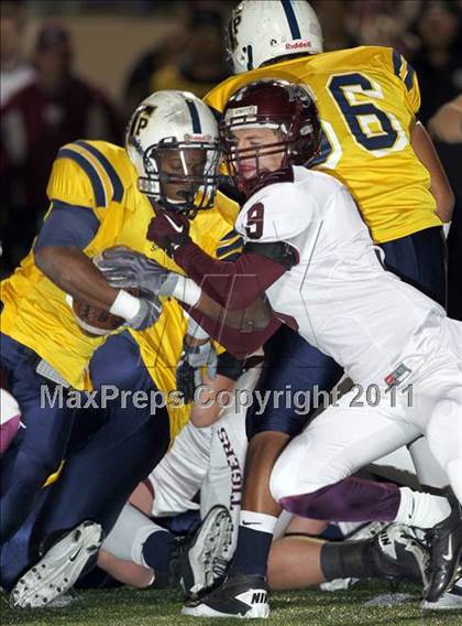 Thumbnail 1 in A&M Consolidated vs. Stony Point (5A Region 2 Regional Playoffs) photogallery.