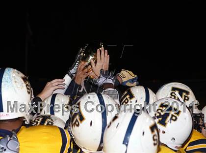 Thumbnail 3 in A&M Consolidated vs. Stony Point (5A Region 2 Regional Playoffs) photogallery.