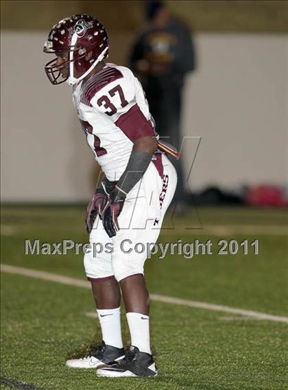 Thumbnail 1 in A&M Consolidated vs. Stony Point (5A Region 2 Regional Playoffs) photogallery.