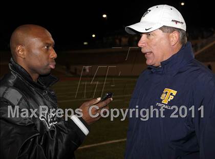 Thumbnail 2 in A&M Consolidated vs. Stony Point (5A Region 2 Regional Playoffs) photogallery.