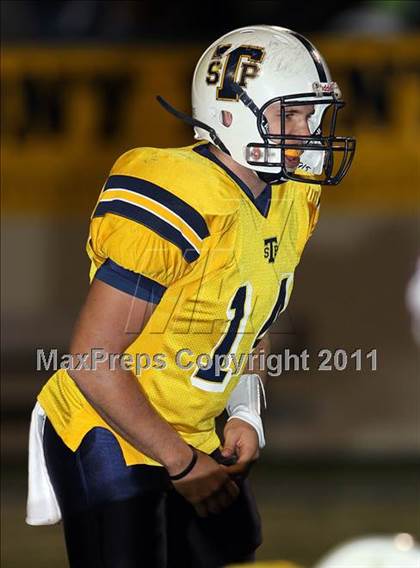 Thumbnail 1 in A&M Consolidated vs. Stony Point (5A Region 2 Regional Playoffs) photogallery.